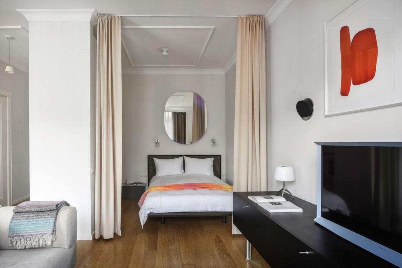 Design Studio Apartment With Balcony By Hostlovers Каунас Экстерьер фото