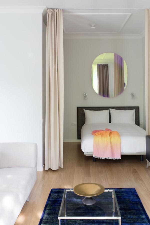 Design Studio Apartment With Balcony By Hostlovers Каунас Экстерьер фото