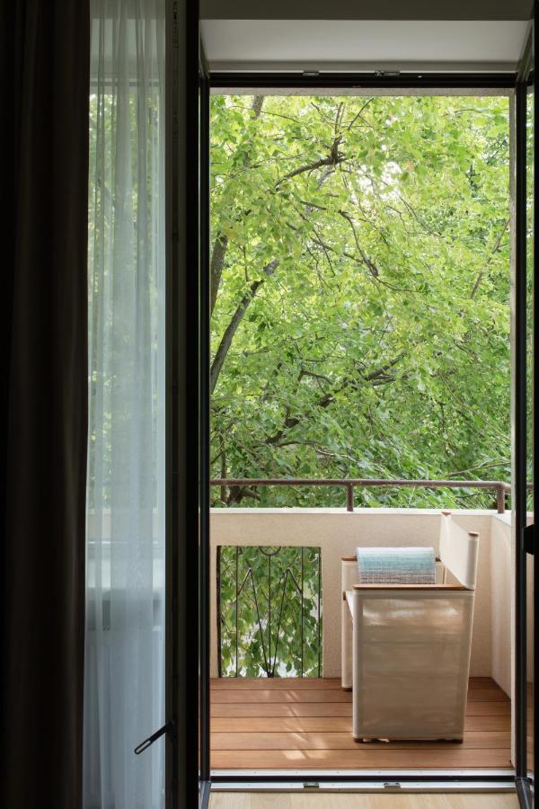 Design Studio Apartment With Balcony By Hostlovers Каунас Экстерьер фото